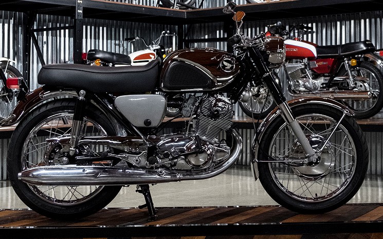 1967 Honda Super Hawk CB77